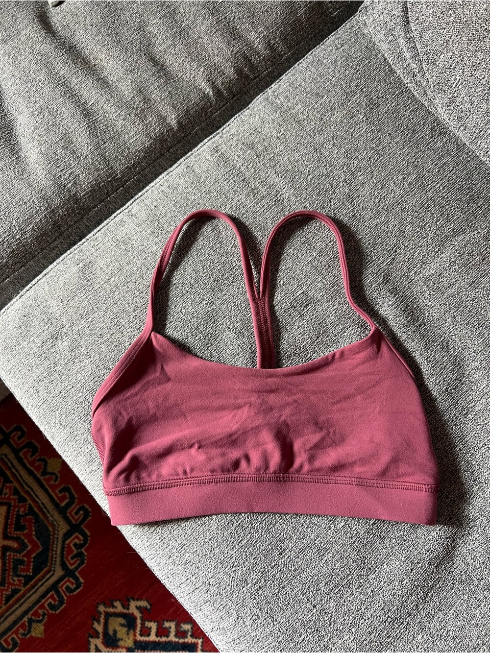lululemon athletica Light Support sports bra - Rose